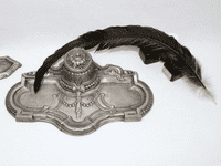 Encrier de notaire, style ancien en étain.