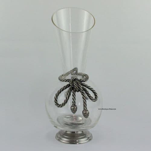 Grand vase décor nœud en étain H 28cm