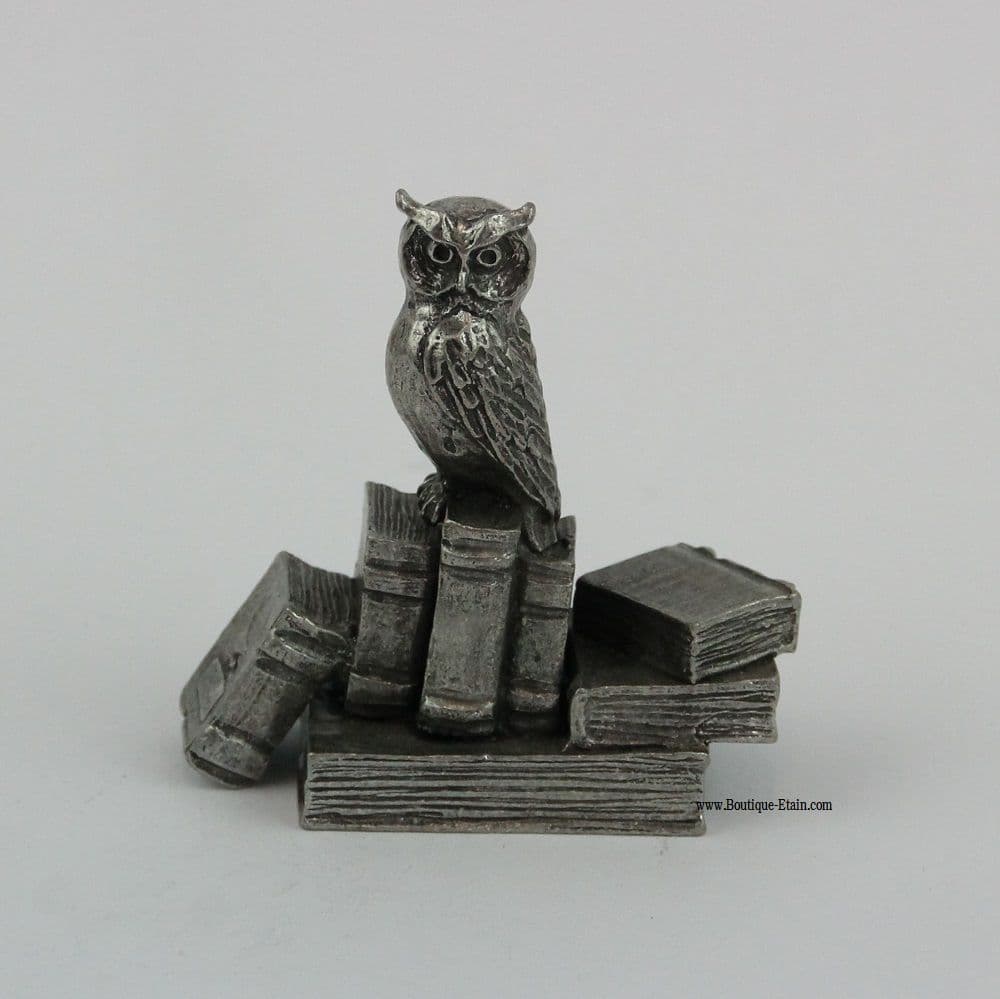 HIboux sur livres en étain