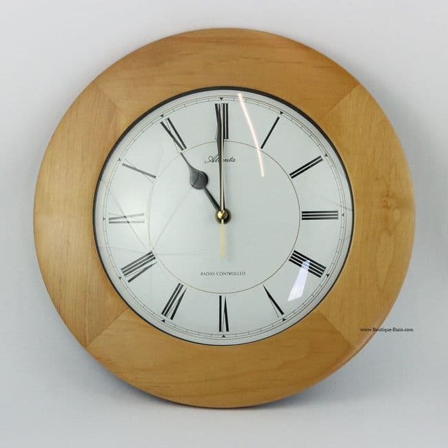 Horloge Atlanta ronde en bois clair