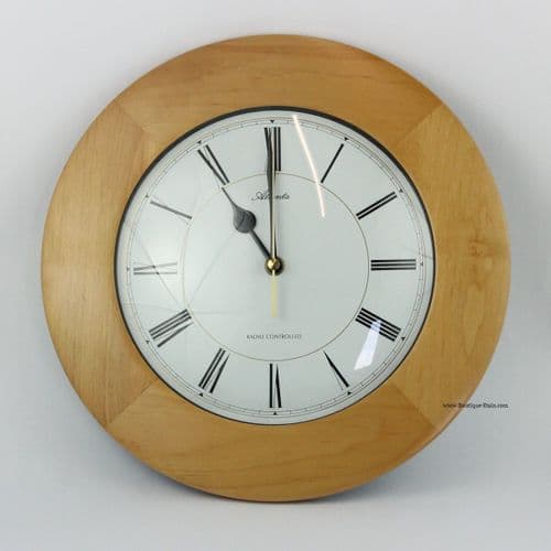 Horloge Atlanta ronde en bois clair