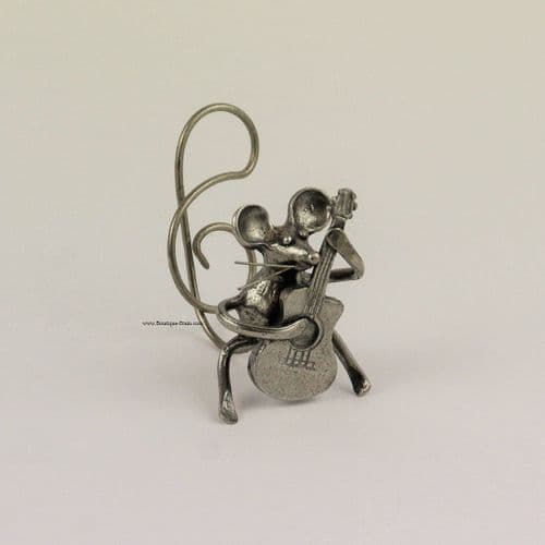 La souris musicienne joueuse de guitare