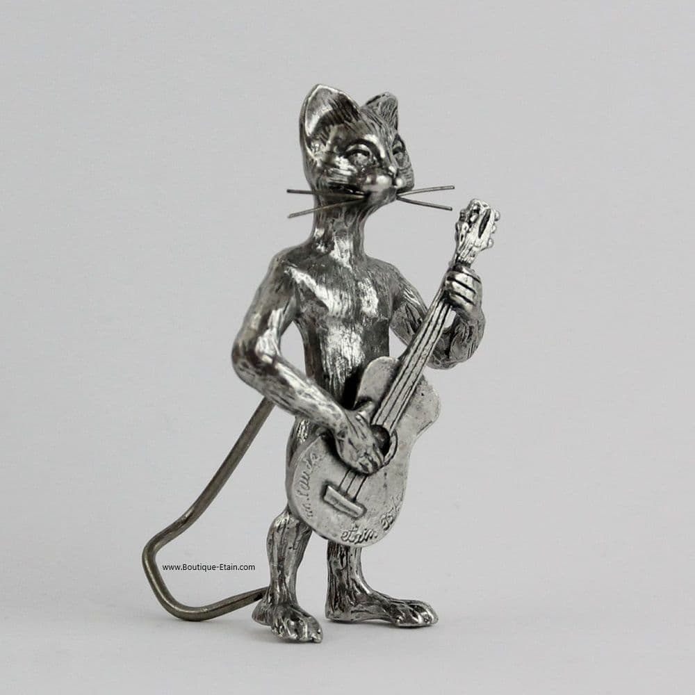 Le grand chat guitariste, la guitare en étain