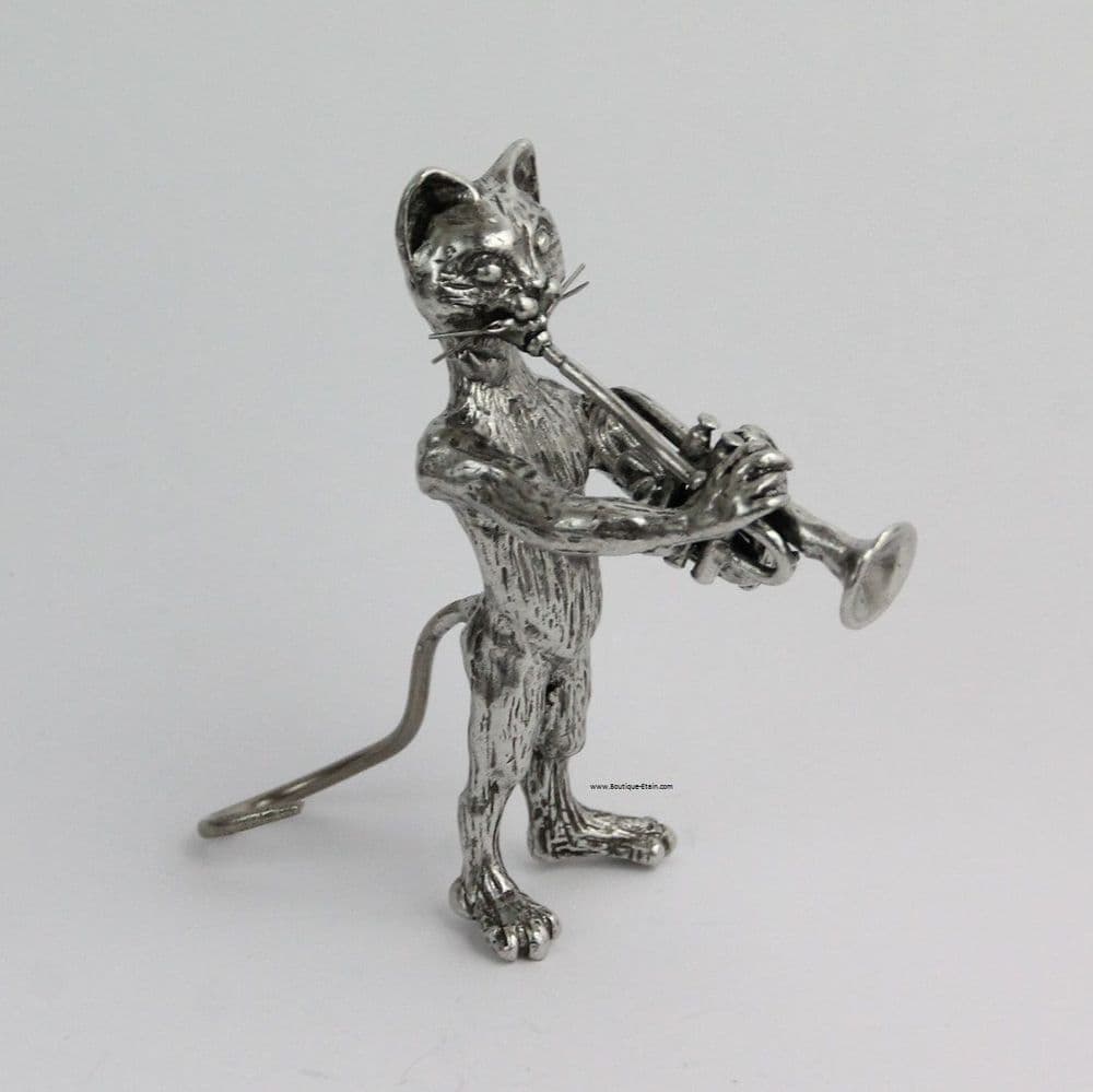 Le grand chat trompettiste, la trompette en étain