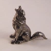 Le loup hurlant miniature en étain