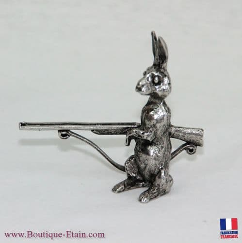 Lièvre, lapin chasseur en étain