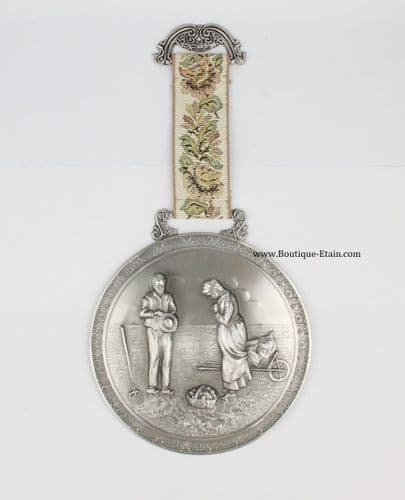 Médaillon l'Angélus en étain
