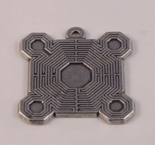 Médaillon, pendentif en étain du Labyrinthe de Reims