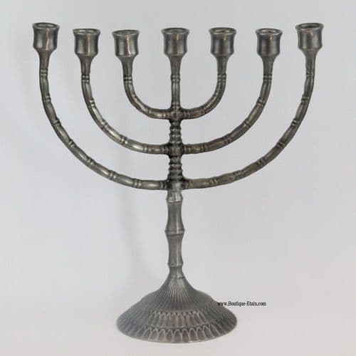 Ménorah, chandelier ou bougeoir en étain (7 feux)