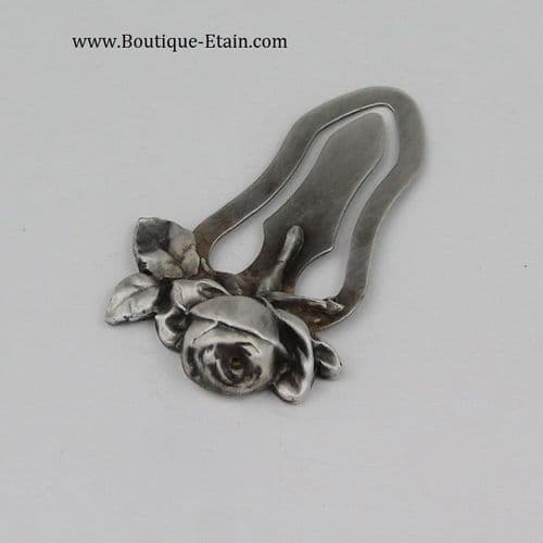 Marque page rose en étain