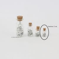 Mini fiole en verre avec copeaux d’étain – 2 cm
