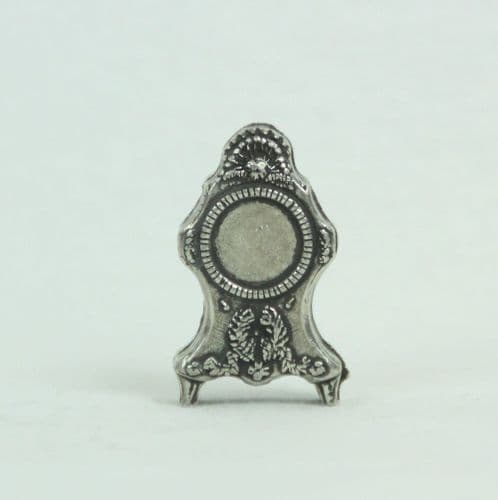 Miniature en étain d'une pendule ancienne