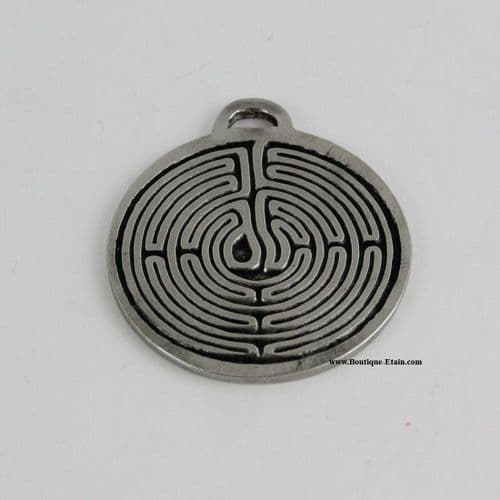 Pendentif labyrinthe Wingmaze GB en étain