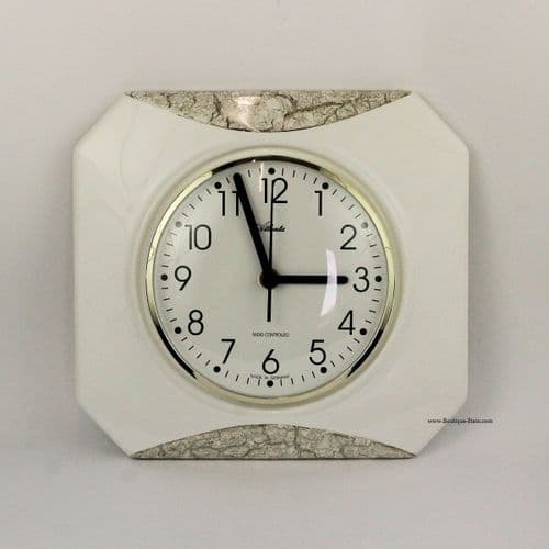 Pendule en céramique radio-pilotée