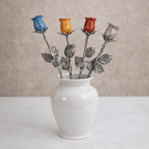 Petit bouquet de 5 roses colorée en étain 24 cm