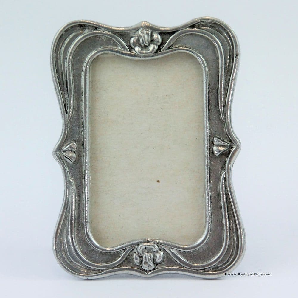 Petit cadre photo en étain à bords arrondis