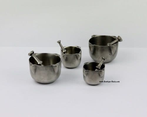 Petit pilon mortier Ø5,5cm en étain