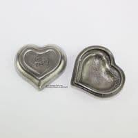 Petite boîte coeur rustique en étain