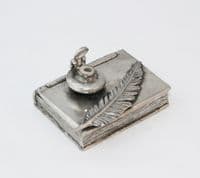 Ecritoire plume et encrier