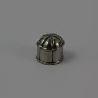 Petite boîte pilulier en étain brillant à charnière