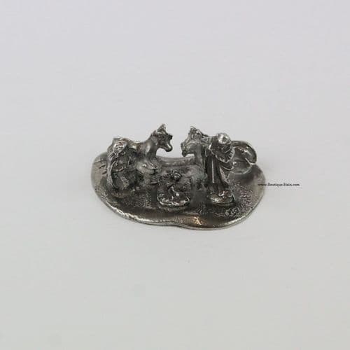 Petite crèche en étain avec animaux