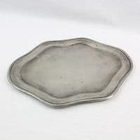 Plat ou plateau, coupe de service octogonale en étain L24cm