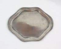 Plat ou plateau, coupe de service octogonale en étain L24cm