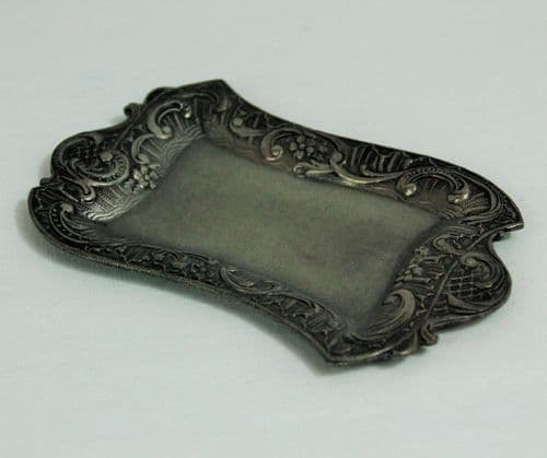 Plateau miniature en étain