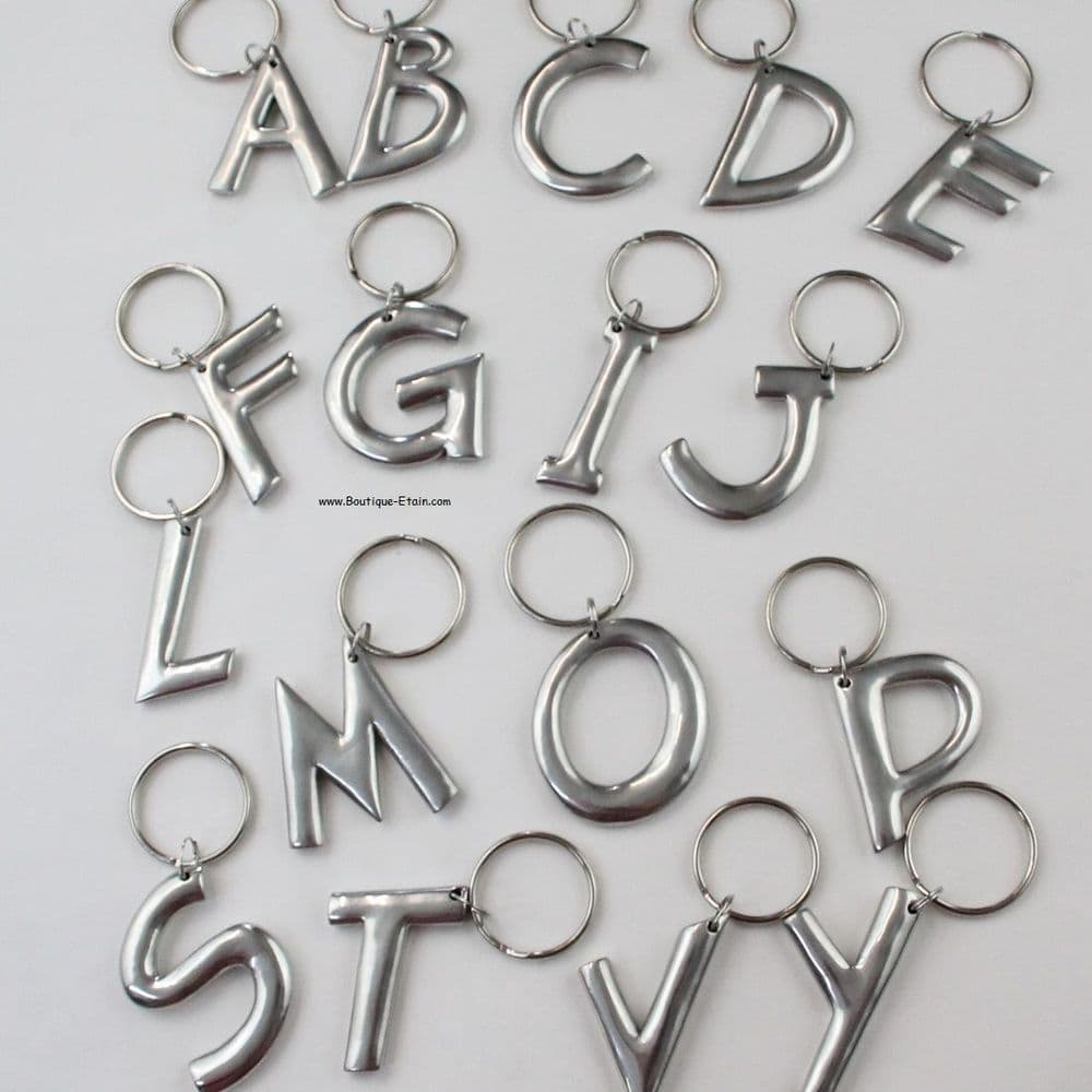 Porte-clés ou porte-clefs alphabet Lettre en étain massif