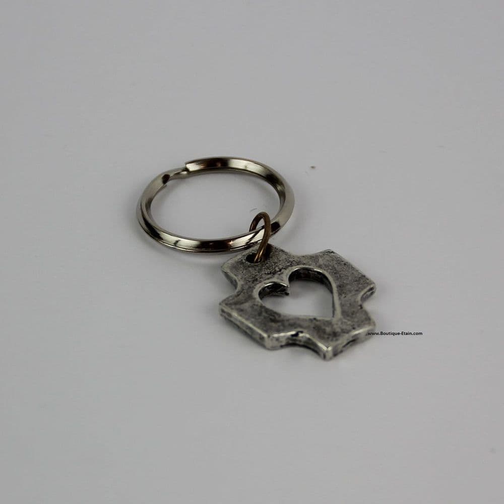 Porte clef croix et coeur en étain massif