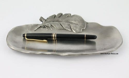 Porte plume en étain