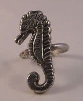 Rond de serviette hippocampe en étain