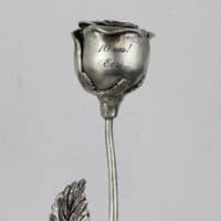 Rose en étain gravée , fabrication française