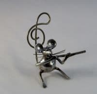 Souris musicienne la flûte en étain