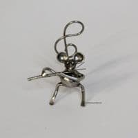 Souris musicienne la flûte en étain
