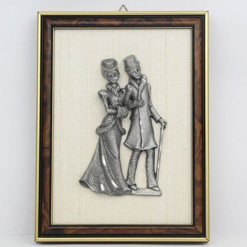 Tableau couple élégant en étain