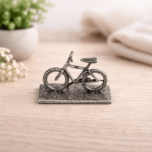 Vélo ou cycle en étain, le vélib parisien sur socle droit