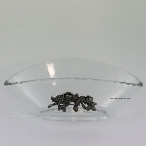 Vase bas, pour composition florale applique fleurie en étain