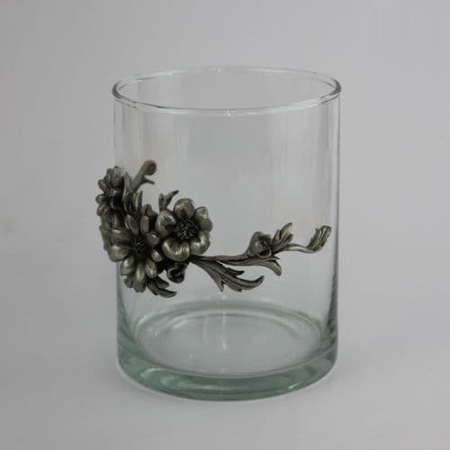 Vase en verre motif fleuri en étain