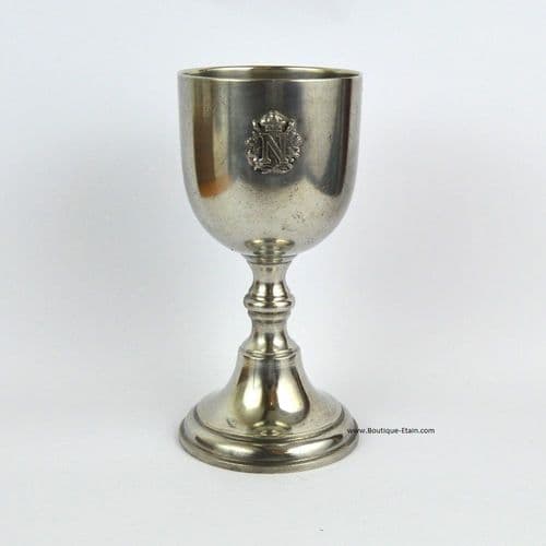 Verre à vin, coupe sur pied étain forme calice motif Napoléon 25cL