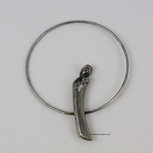 Vierge Marie et Jésus dans un cercle d'étain