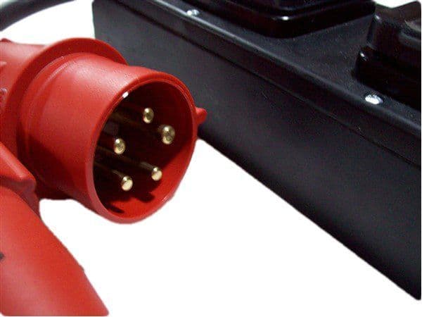 32amp 400v 5pin inlet to 2off MCB protected 5p 16amp outlets