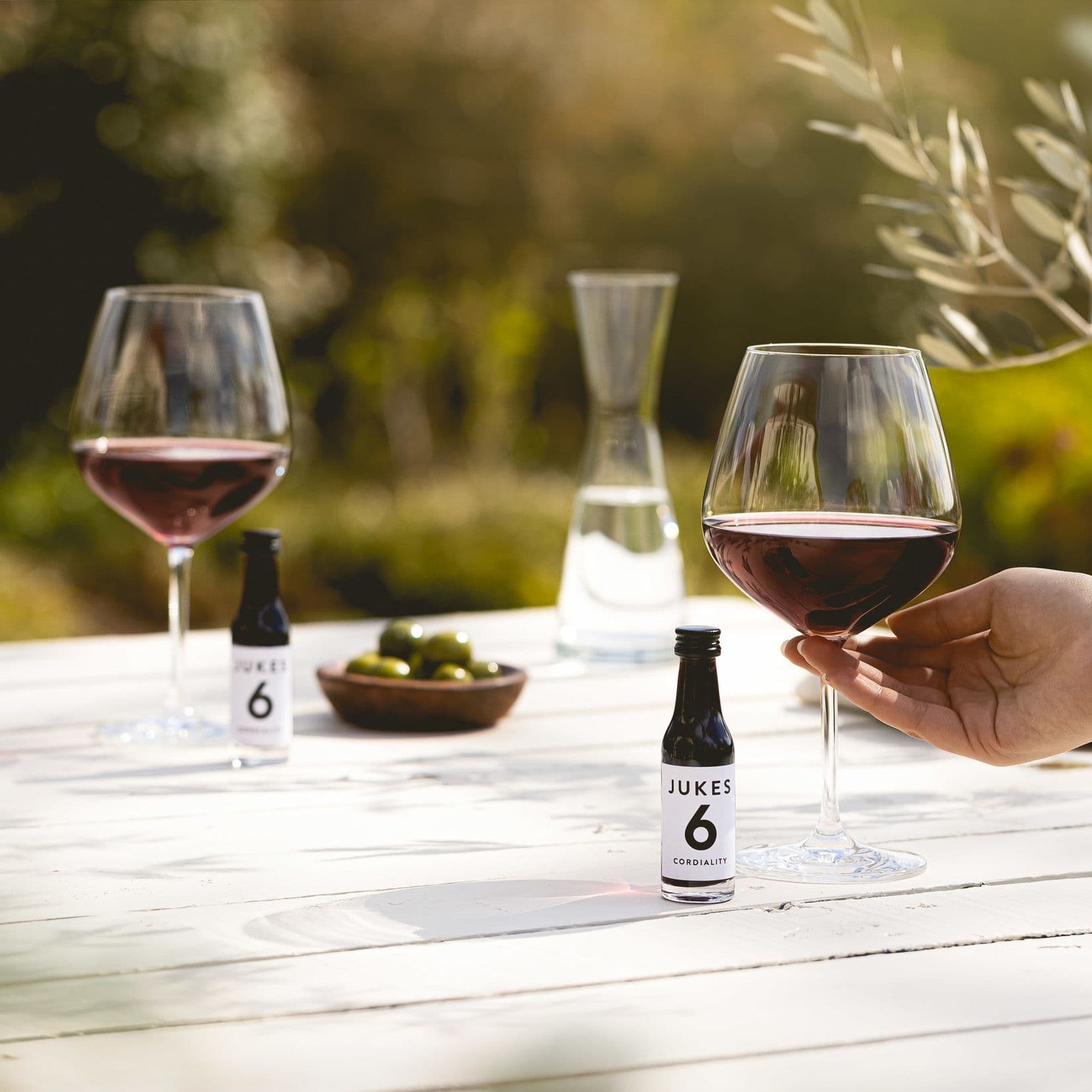 Jukes 6 The Dark Red Alcohol Free Wine Mixer 0 0 ABV