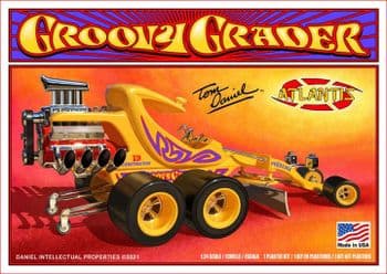 Tom Daniel Groovy Grader 1:24 Scale Model Kit Atlantis
