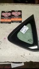 VAUXHALL ASTRA J 1/4 QUARTER DRIVERS SIDE WINDOW / GLASS 2011 - 2012 - 2013 - 2014