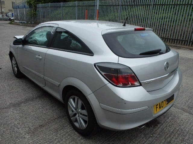VAUXHALL ASTRA MK 5 SILVER REAR BUMPER 3 DOOR MODEL 2005 - 2010 USED