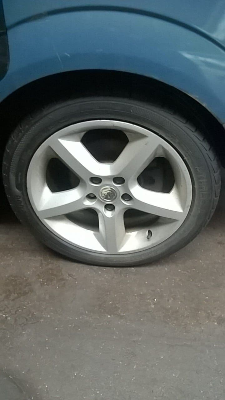 VAUXHALL ASTRA / ZAFIRA ALLOY WHEEL 225/45/17 INC TYRE