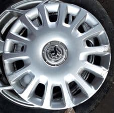 VAUXHALL CORSA WHEEL TRIM USED )
