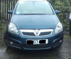 VAUXHALL ZAFIRA MK 2 BUMPER FRONT. Green/Blue 2005 - 2007