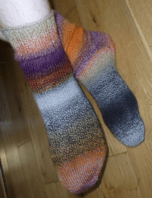 CRAZY ZAUBERBALL TOE-UP SOCKS Free Pattern
